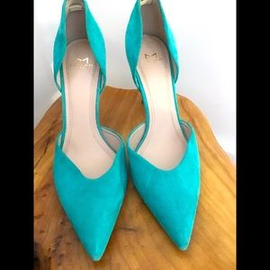 Marc Fisher turquoise suede heels NWOT